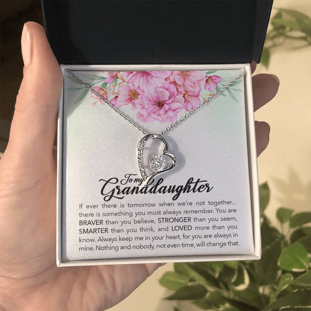 Brave Granddaughter - Forever Love Necklace - I Got You A Gift